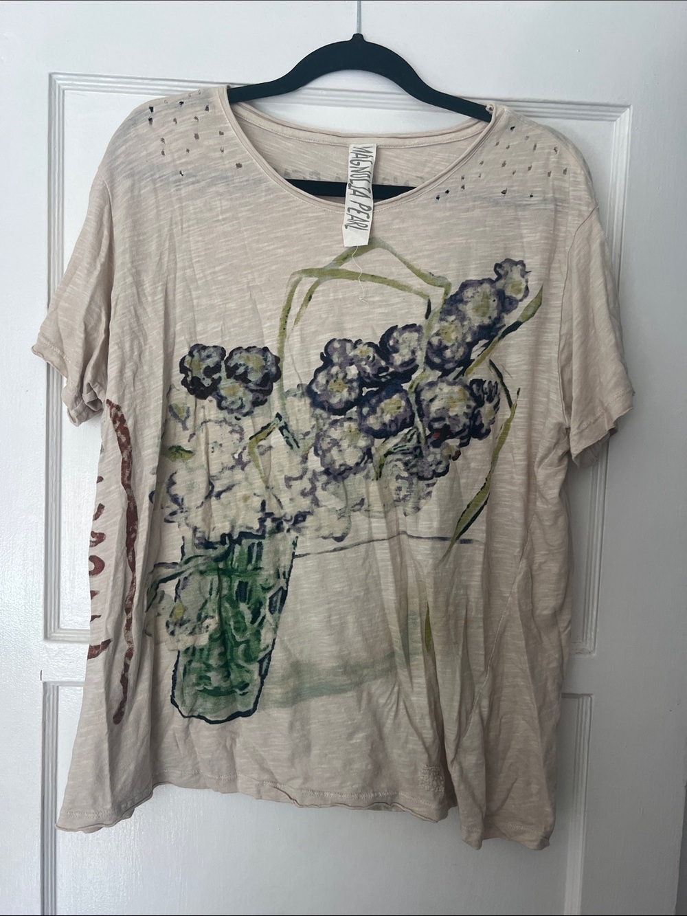 Magnolia Pearl Cream Tee with Green & Purple Floral Vase Print